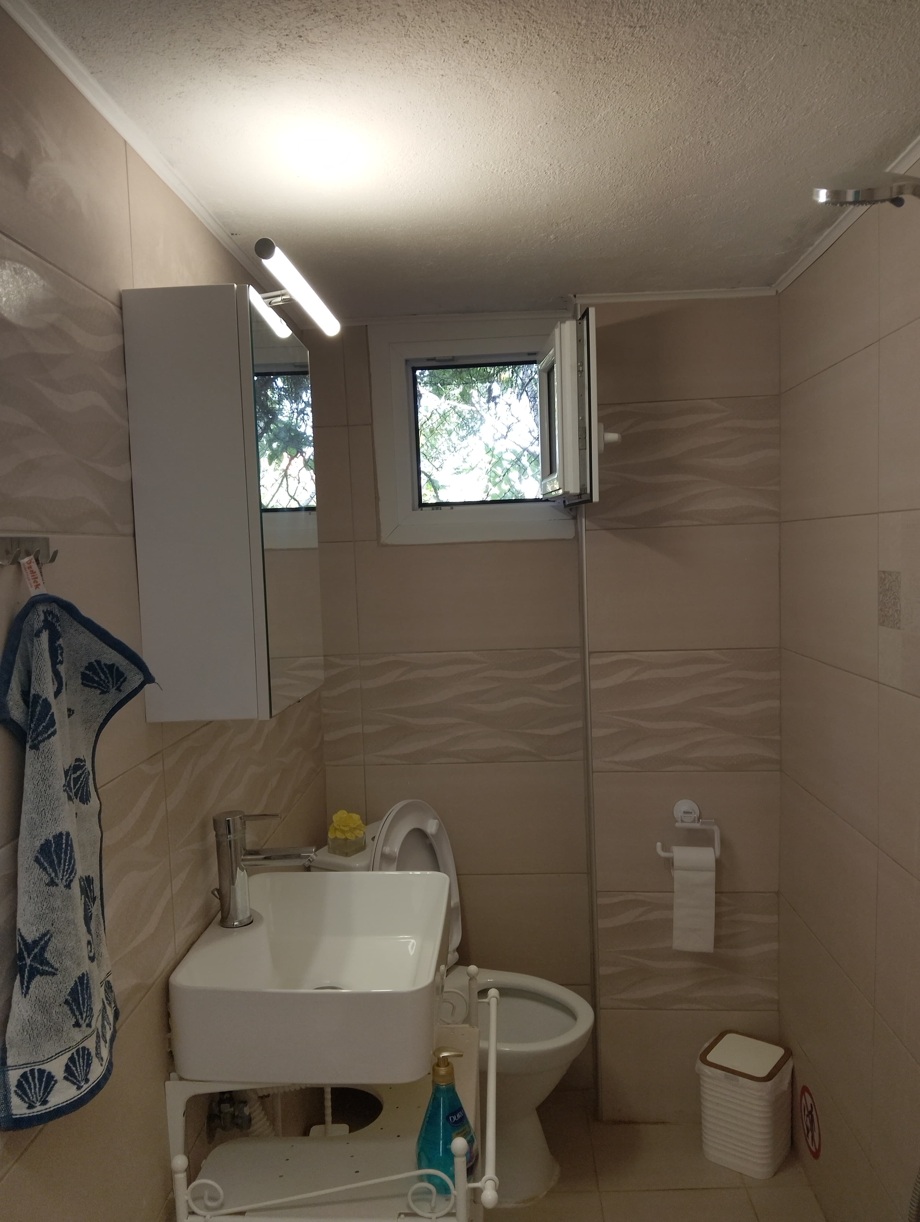 Apartment 1 · Bathroom 27